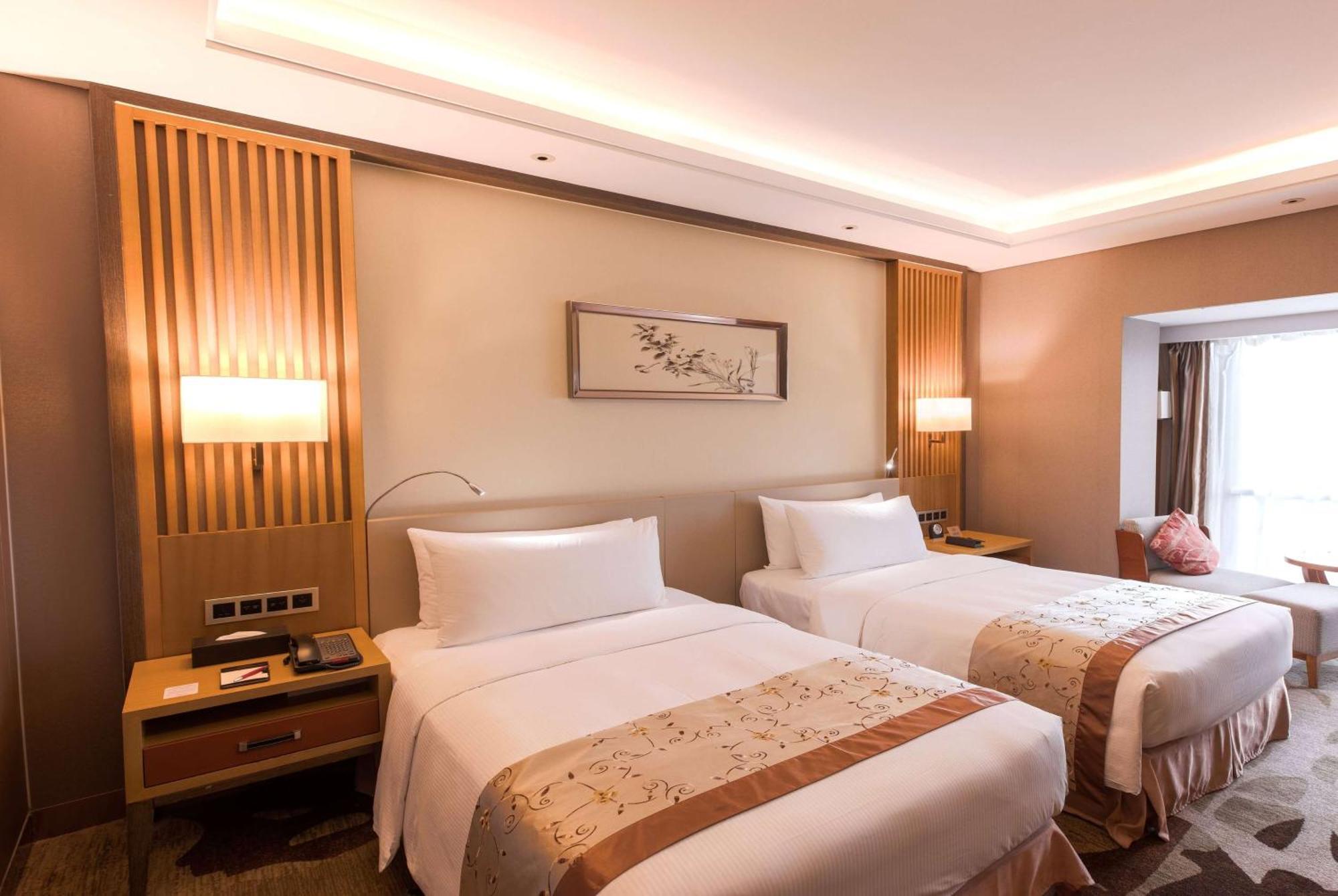 Готель Ramada Plaza By Wyndham Fuzhou South Екстер'єр фото